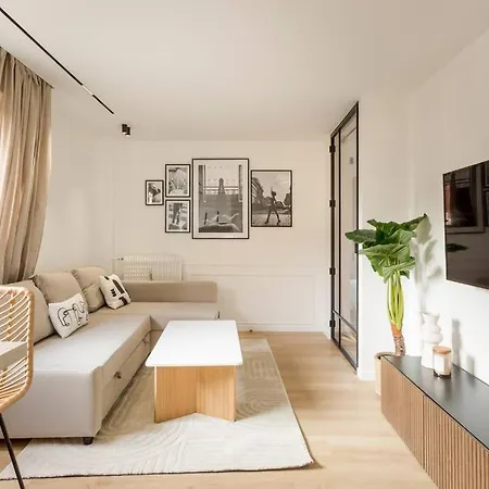 Appartement Luxurious 3 Min Walk From Eiffel Tower à Paris Extérieur photo